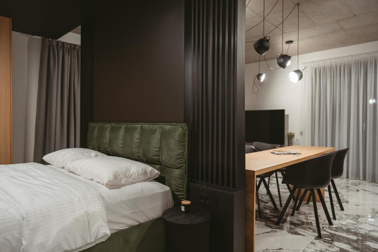 26Bricks Luxury Suites Gran Varadino Esterno foto