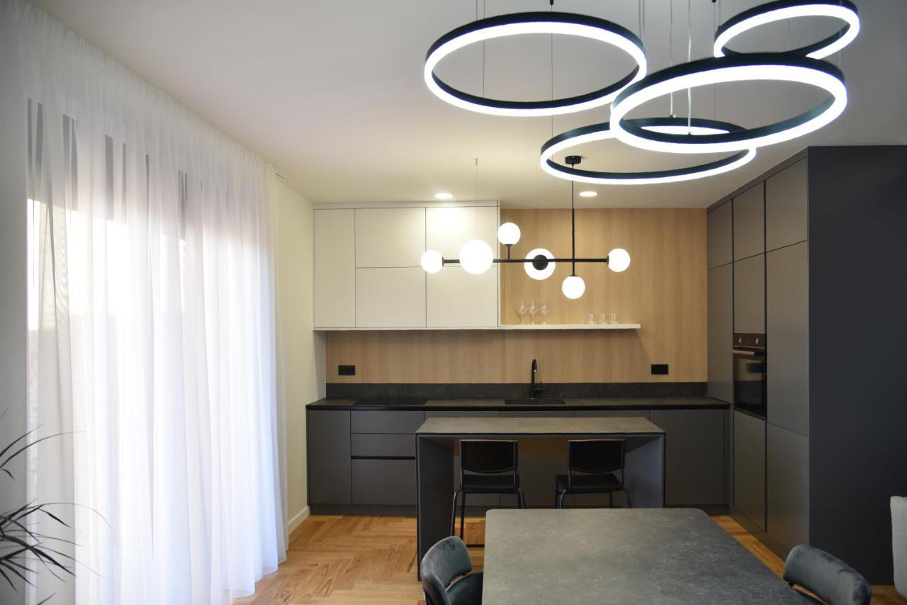 26Bricks Luxury Suites Gran Varadino Esterno foto