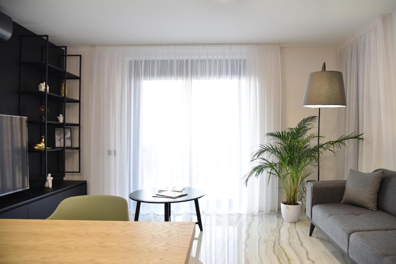 26Bricks Luxury Suites Gran Varadino Esterno foto