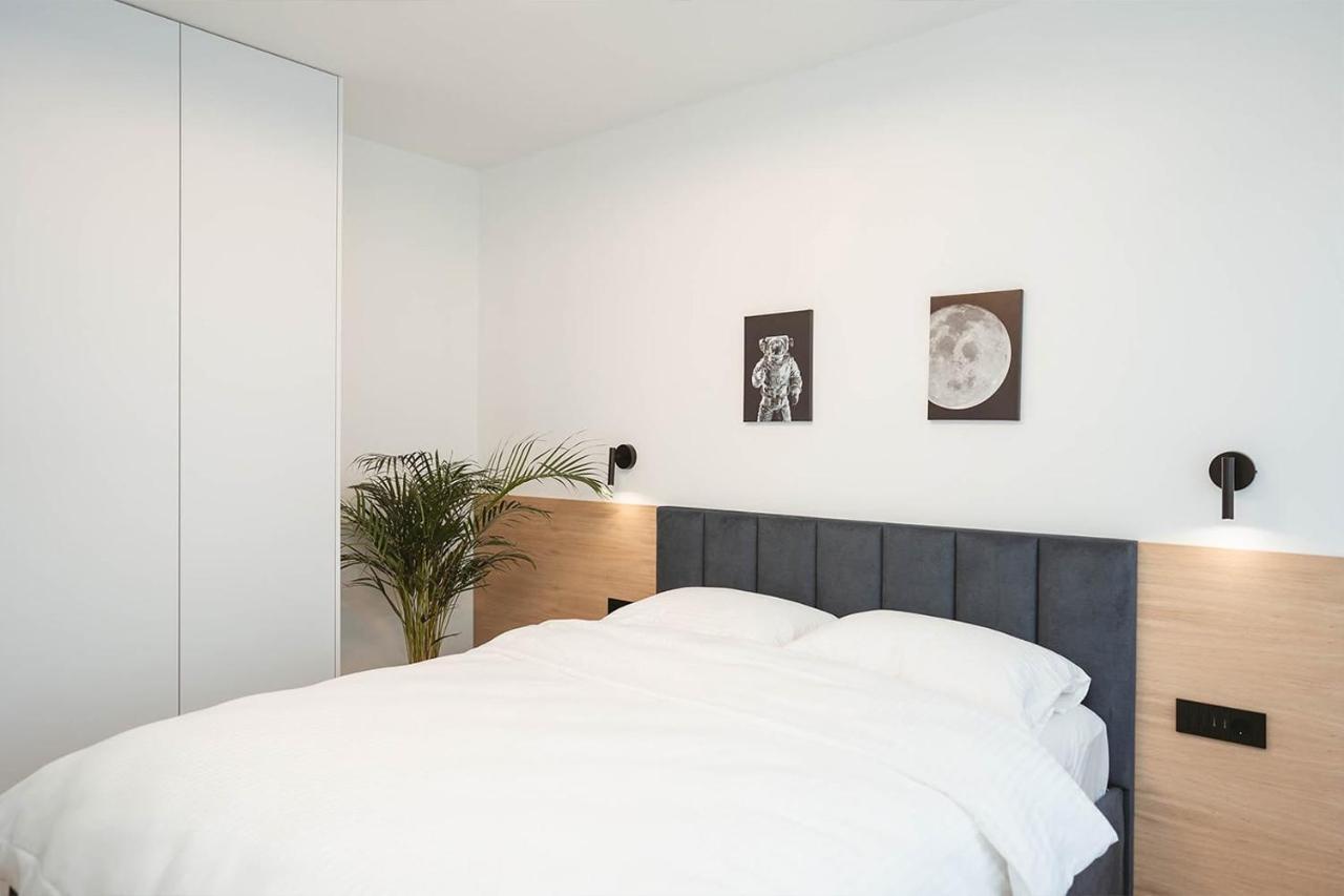 26Bricks Luxury Suites Gran Varadino Esterno foto