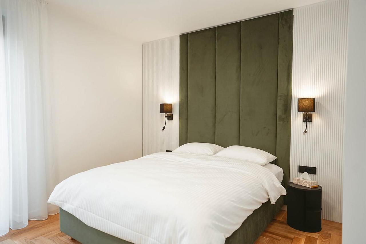 26Bricks Luxury Suites Gran Varadino Esterno foto